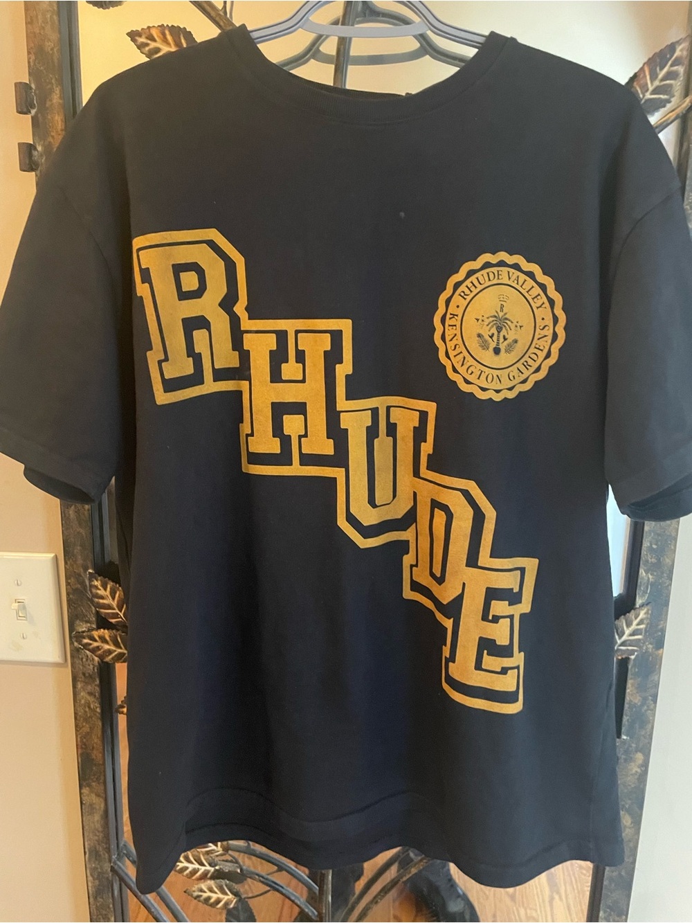Rhude Kensington Gardens Crest Graphic Tee